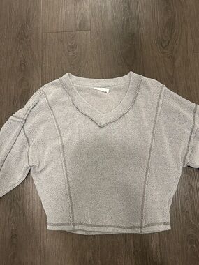 Light Gray Knit V-Neck Women's Top - LUSH